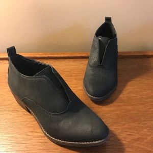 Lucky Brand Fimberly women’s Ankle Boots. Suede